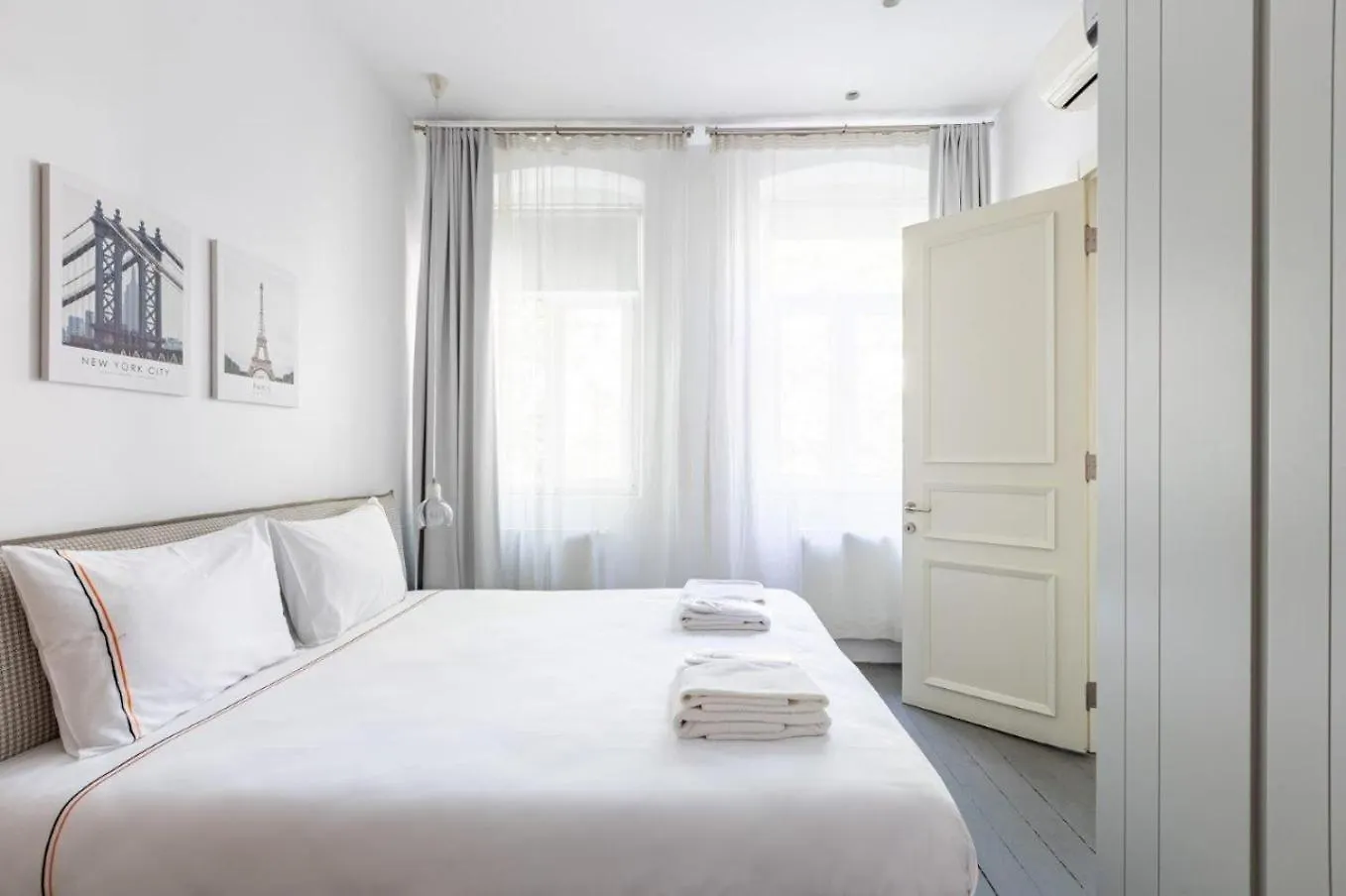 Bright Central Cool 2Bed 2 Bath Airy Home #353 Istanbul Turkey