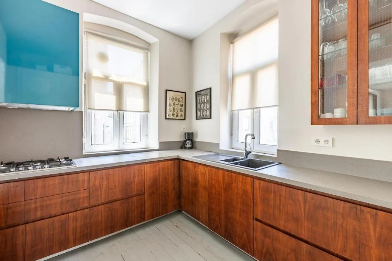 Bright Central Cool 2Bed 2 Bath Airy Home #353 0*, איסטמבול טורקיה